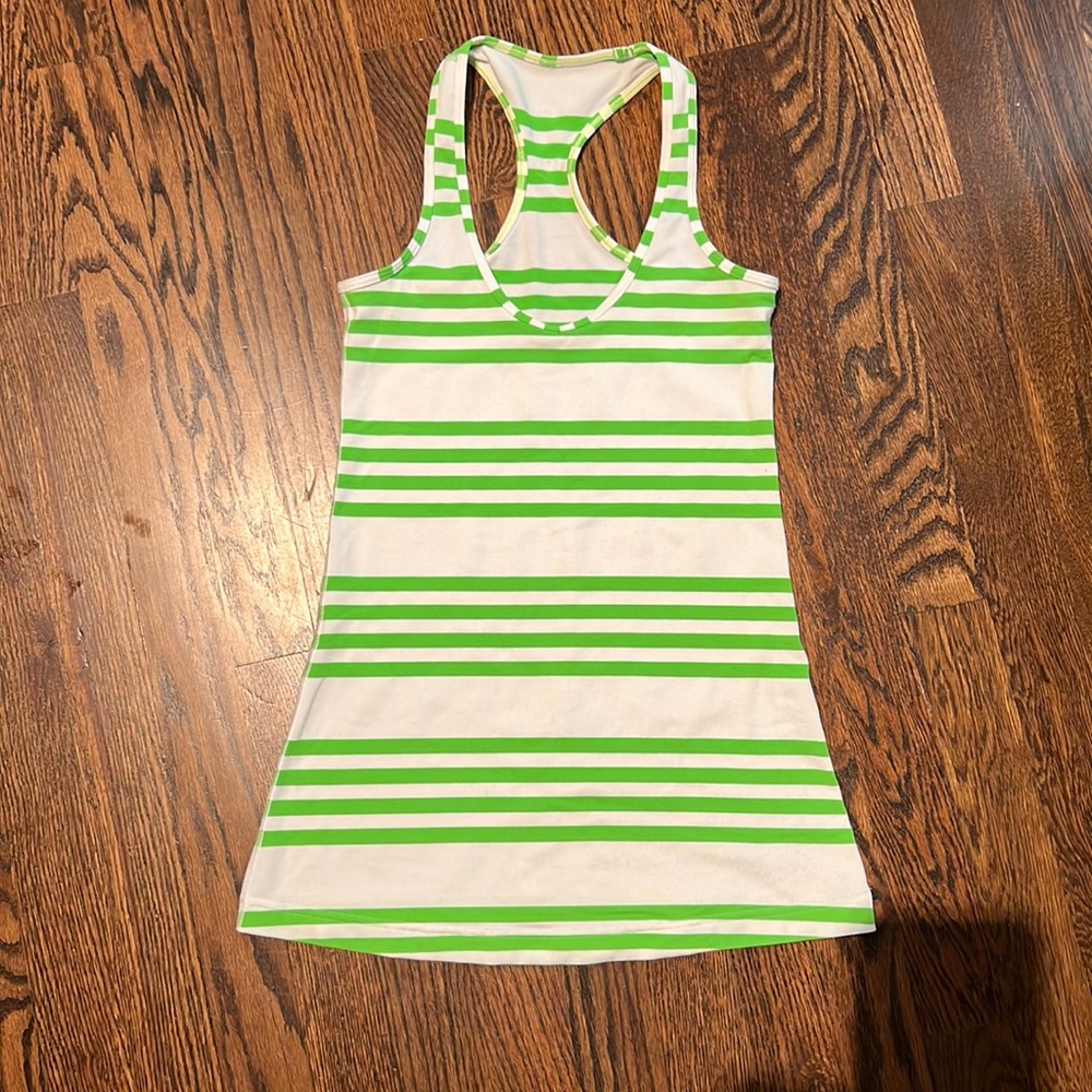 Lululemon tank